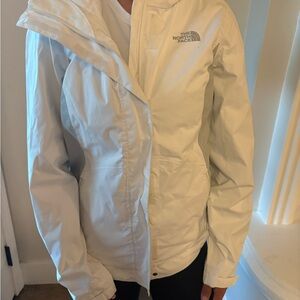 NORTH FACE WHITE SNOW JACKET